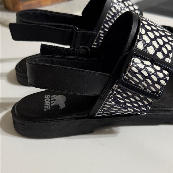 Sorel Black and White Patterned Sandals - Picture 9 of 9
